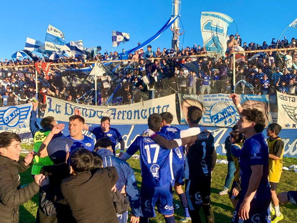 Jorge Newbery avanza a la tercera ronda del Torneo Regional