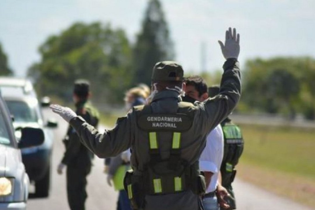 Control vehicular en Chubut descubre arma sin autorización
