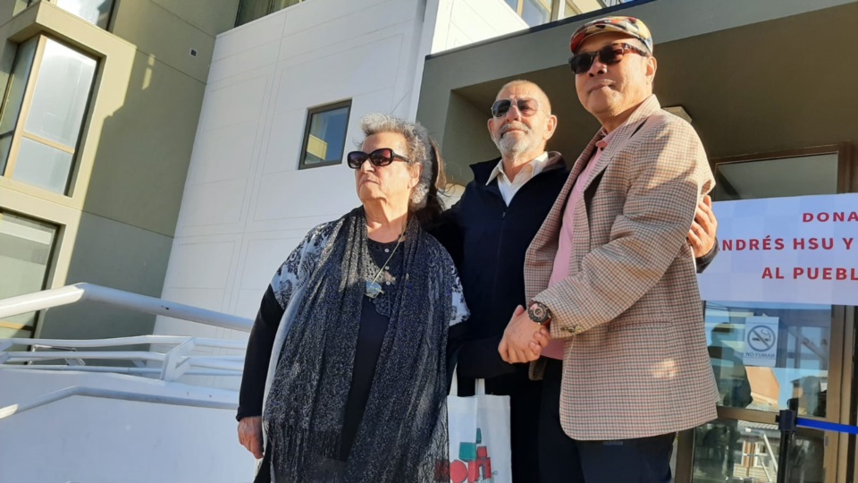 Una promesa cumplida después de 38 años: donó una ambulancia al hospital de Madryn