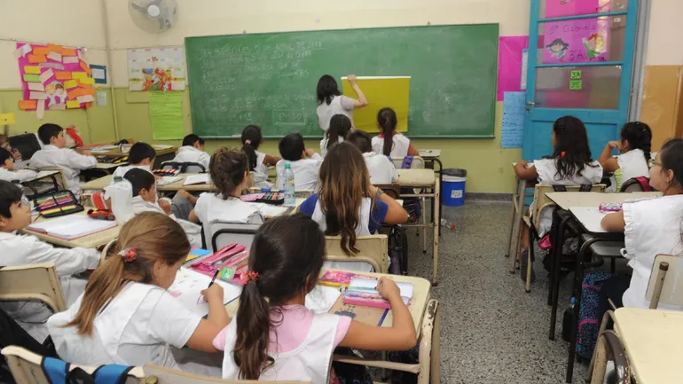 Presentaron balance educativo con mejoras en aprendizaje en la provincia