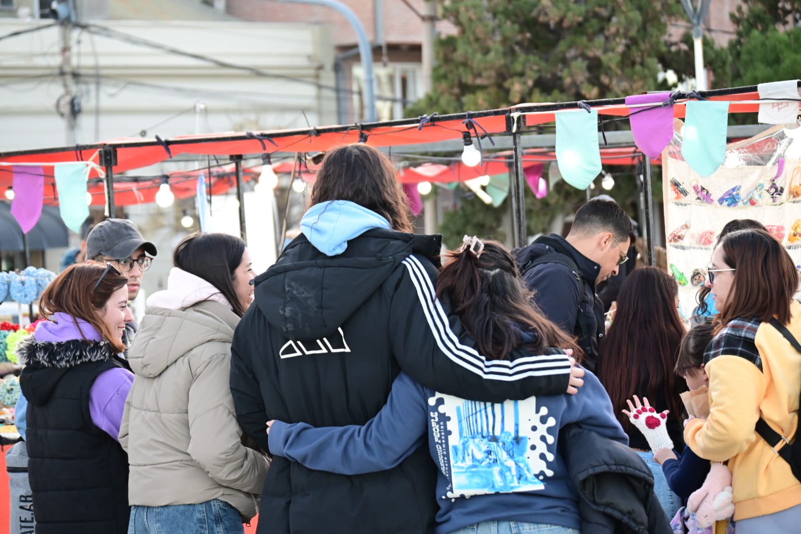 El Mercado Cultural suma días durante las vacaciones de invierno con nuevo cronograma