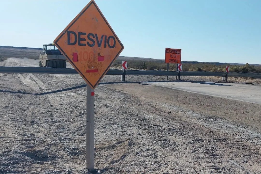 Recta final para el asfalto en la Ruta 42 hacia Playa Canteras