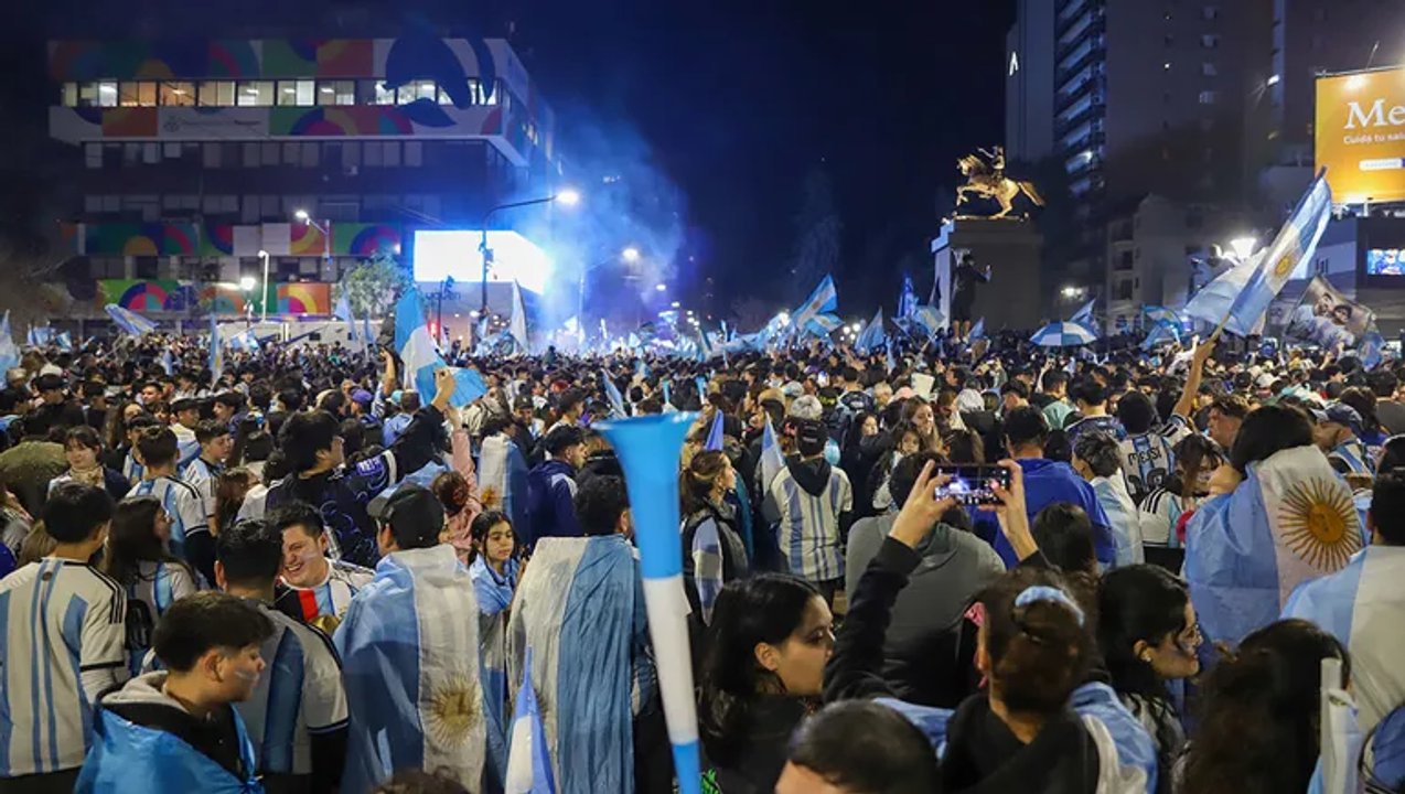 Neuquén se viste de celeste y blanco para celebrar a la Selección