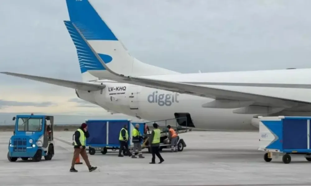 Aeropuerto de Trelew envía su primer cargamento de salmón a Miami