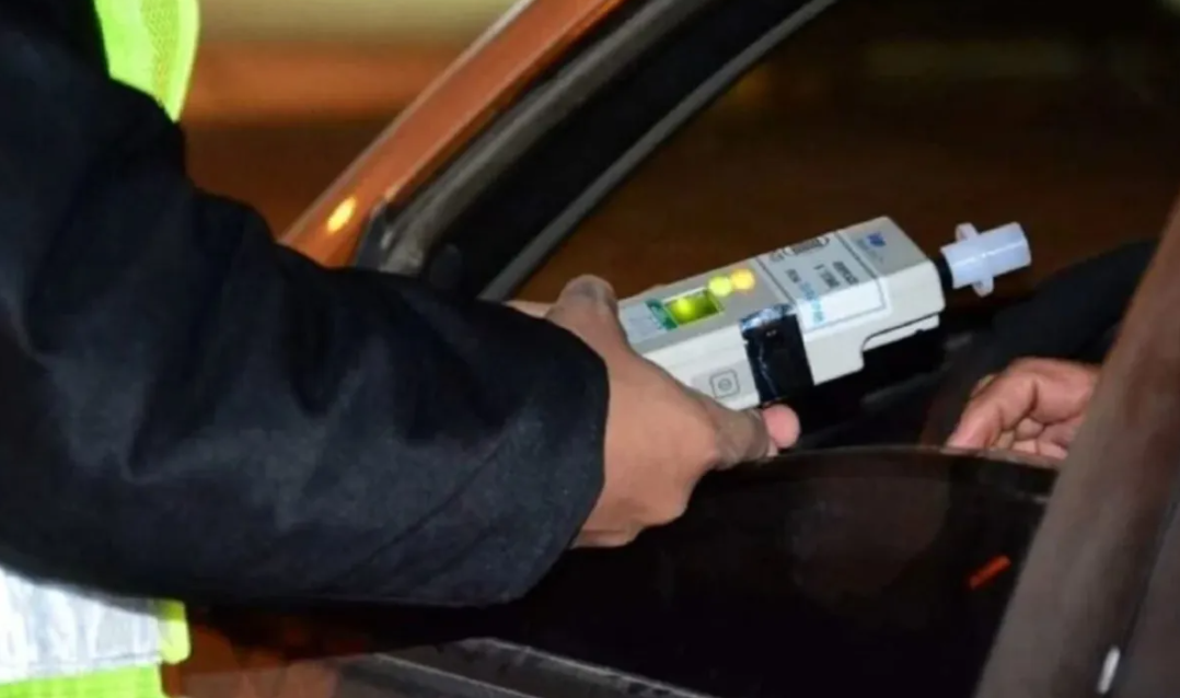 Récord de alcoholemia: un conductor circulaba con 2,75 gramos de alcohol