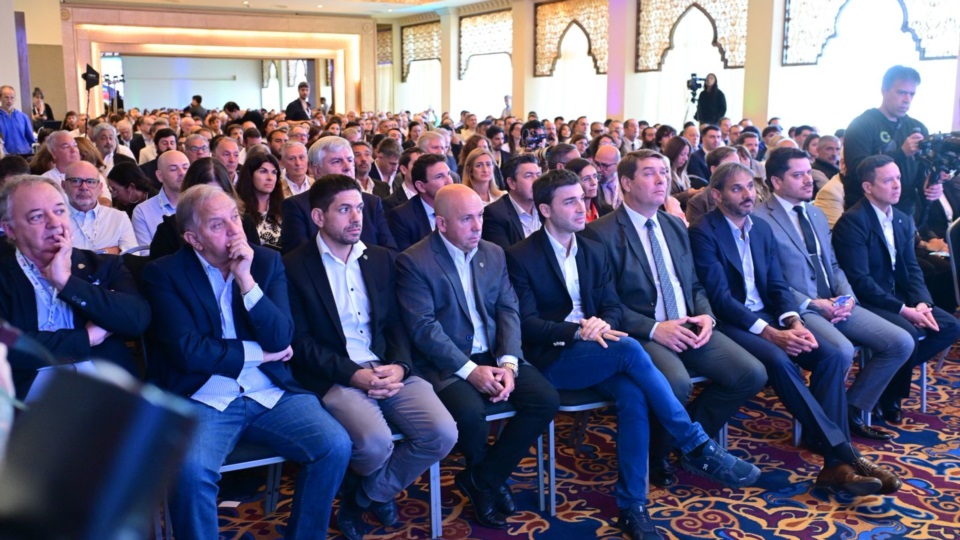 Puerto Madryn inauguró el Foro PescAR con fuerte presencia del sector pesquero