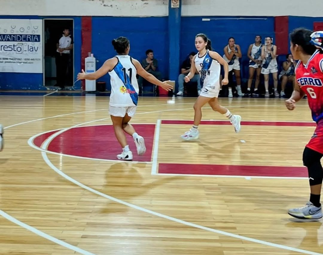 Brown le cortó un invicto histórico a Ferro en la ABECh