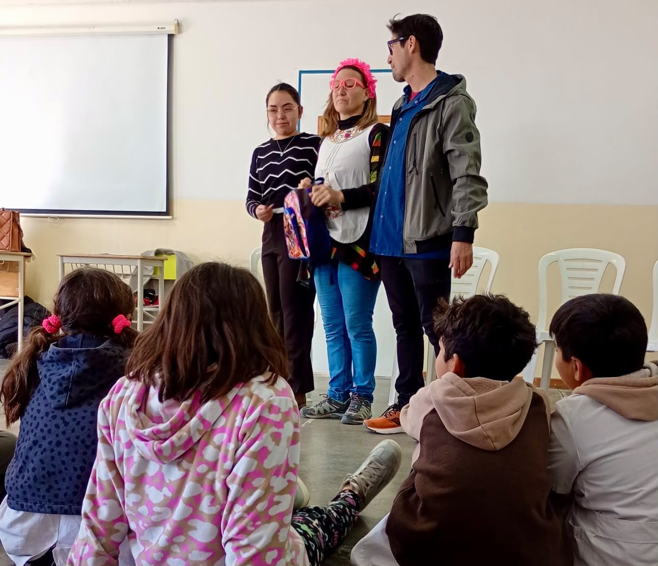 Inician talleres en escuelas de Puerto Madryn para promover derechos de la niñez